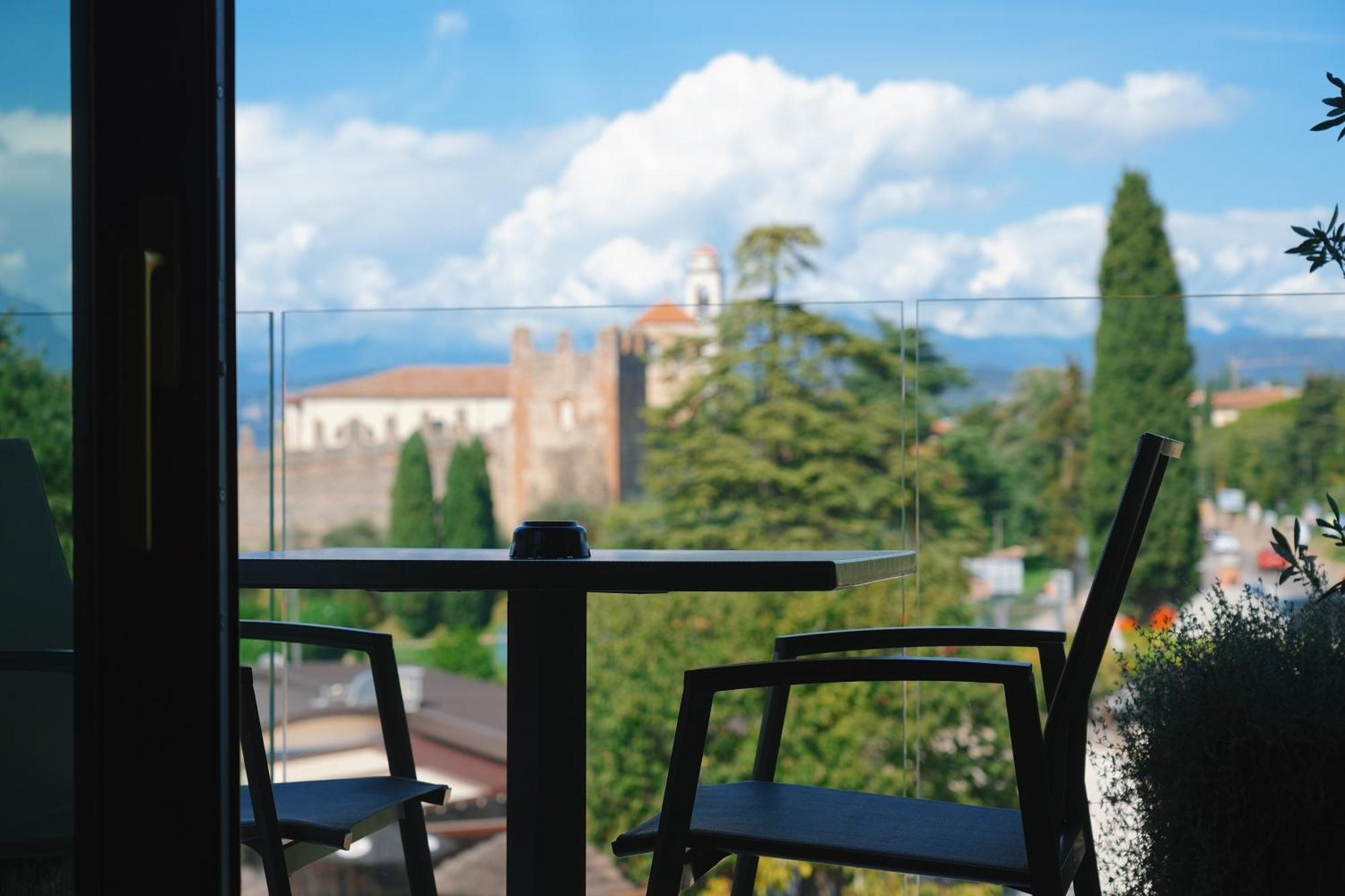 Palazzo Della Scala & Lazise